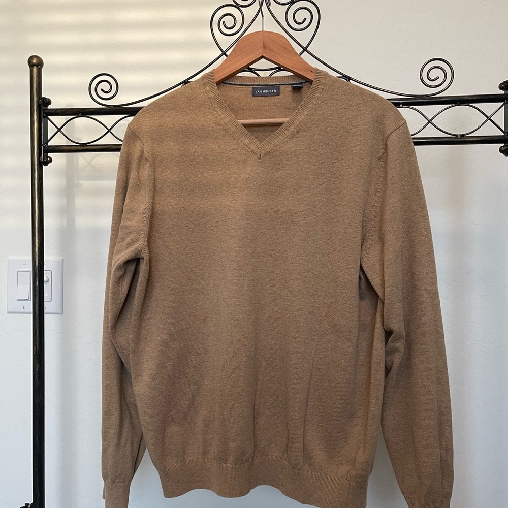 Van Heusen Men's Camel V-Neck Sweater